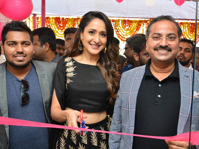 Pragya Jaiswal Launches B mobile Store